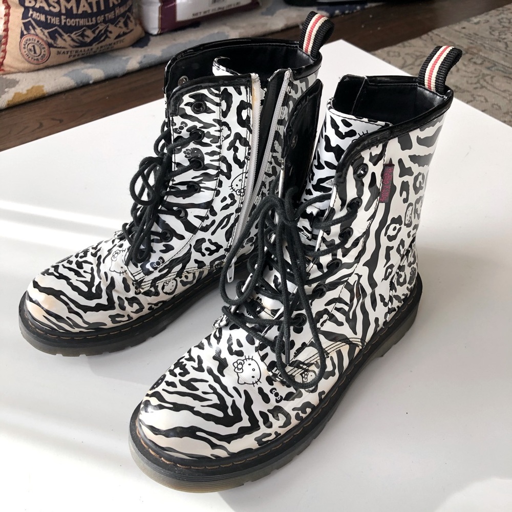 Hello Kitty + Animal Print Boots